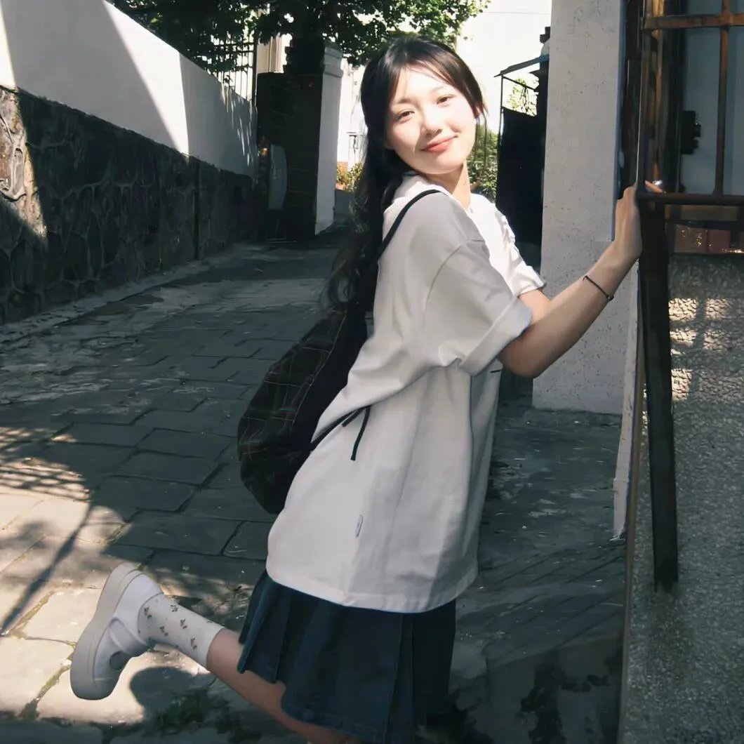 蝶舞莺歌
